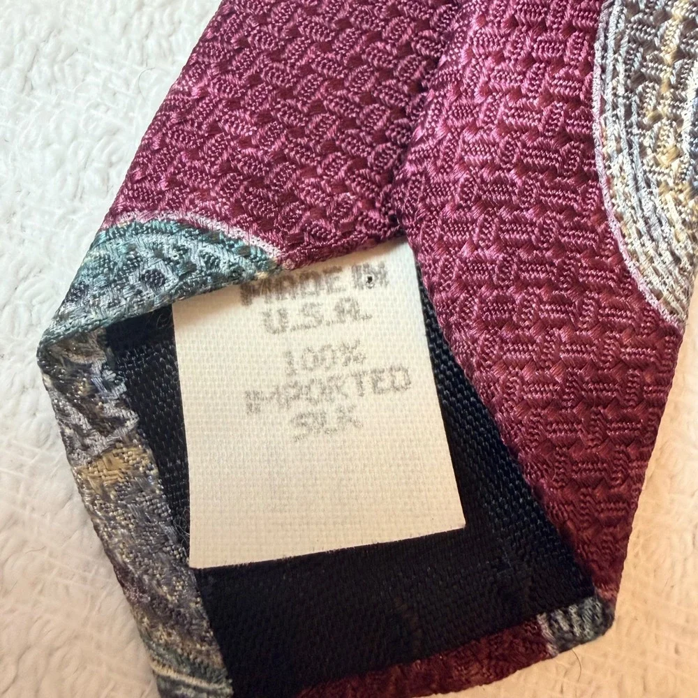 J.T. Beckett Mens Silk Tie Burgundy Blue Paisley Floral Textured Made in USA